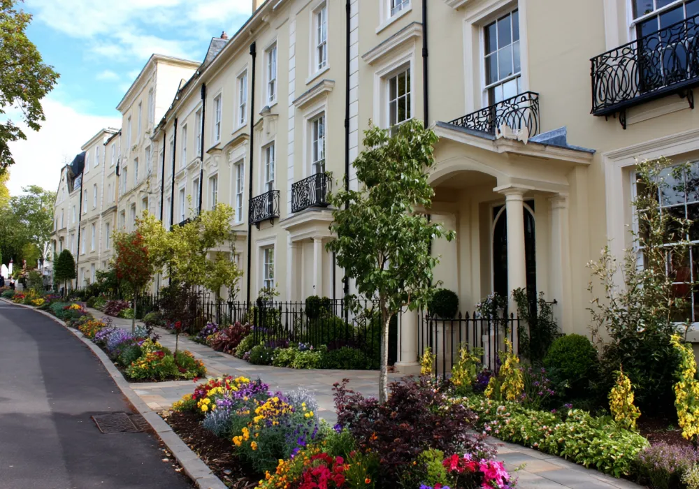 Expert Softwashing Gloucester